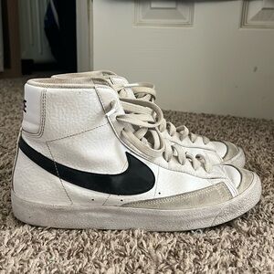 Nike Blazer Mid '77 Vintage.